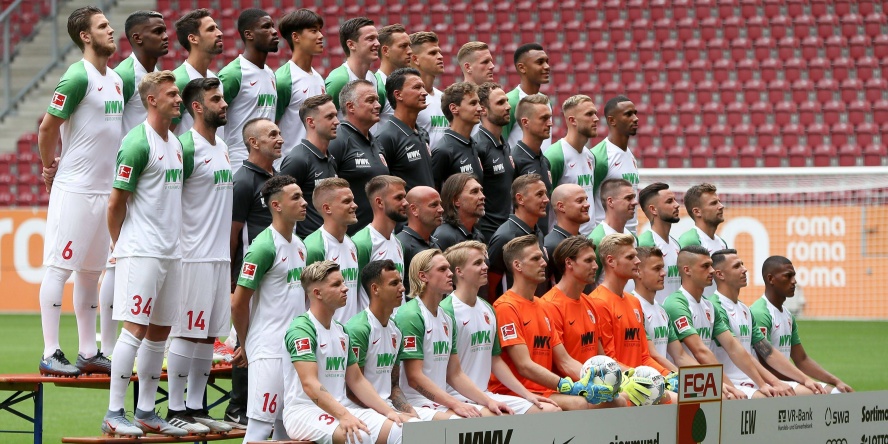 Saisonvorschau FC Augsburg: Ein verschworener Haufen mit vielen Unwägbarkeiten